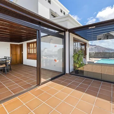 Alana - Vacaciones Y Relax * Playa Blanca